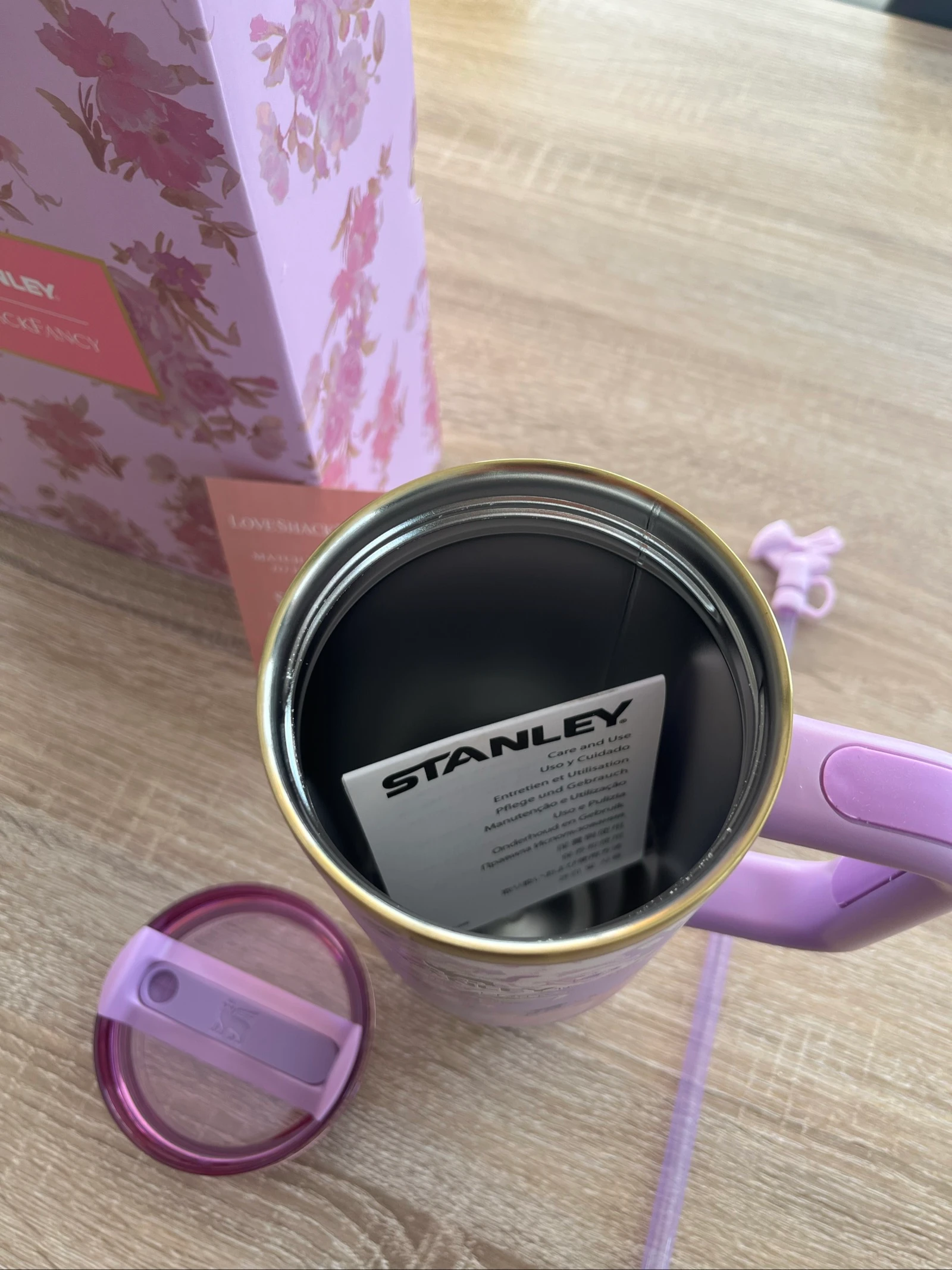 Stanley Insulated Water Bottle – photo 4